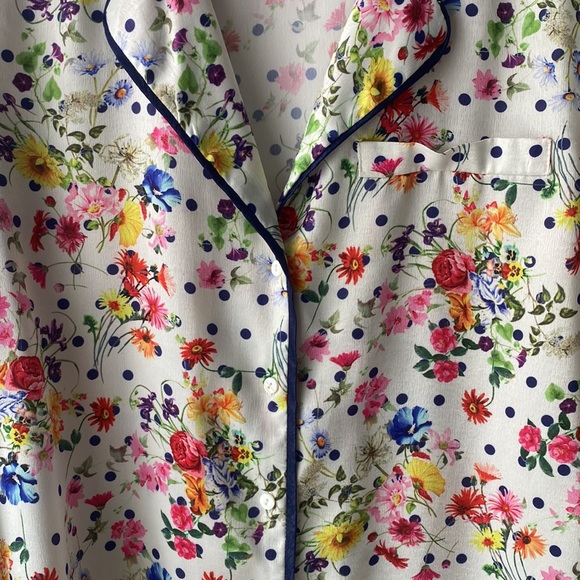 Design Lab silk floral pajama style top. Size XS. - Picture 3 of 4